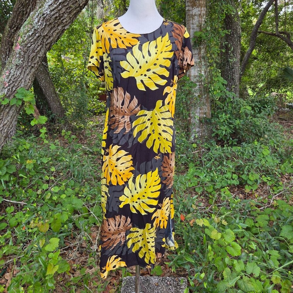 Vintage Mamo Howell Hawaiian Aloha Tropical Floral Midi Muumuu Dress Monstera 10
